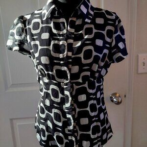 Black & White Sheer Geo Retro Pattern Blouse~ Sz L.